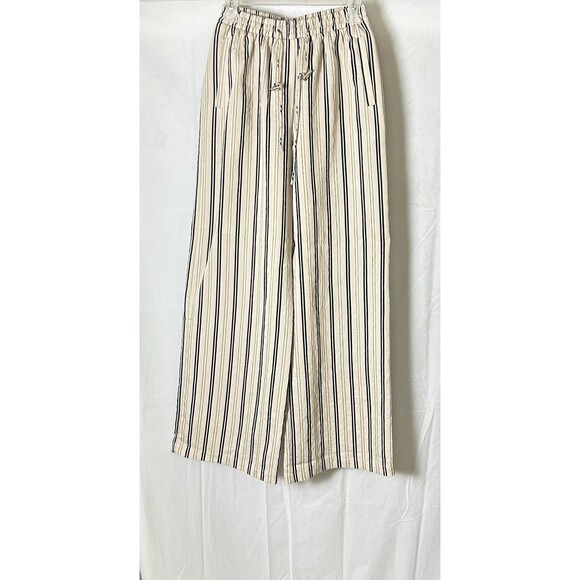 FOREVER 21 Pants - Forever 21 Womens Small‎ Wide Regular Rayon Blend Pant NWT